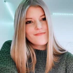 Meet your Posher, Brianna